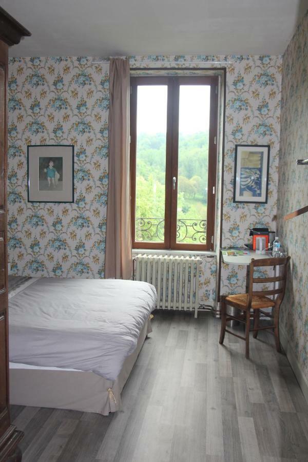 Aux Berges Du Coubisou Bed & Breakfast Eksteriør bilde
